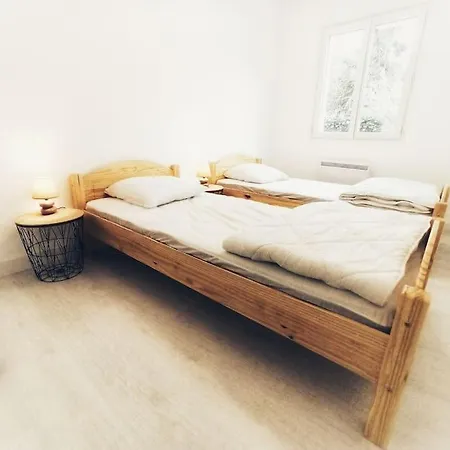 Ferienhaus Maison Rose-tremiere Avec Jardin Clos - Plage A 500m Chaucre